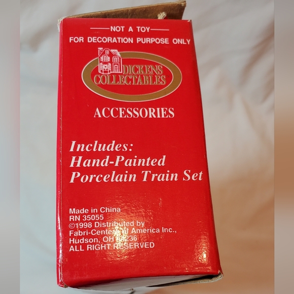 Dickens Collectibles Vintage 1998 Hand Painted Porcelain Train Set, 3 Pieces - Picture 14 of 14